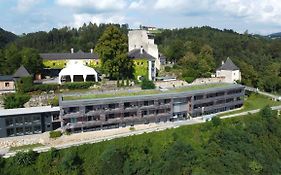 Schatz.Kammer Burg Kreuzen